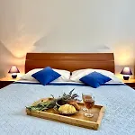 Family 4-Bdr Apartment With Pool *