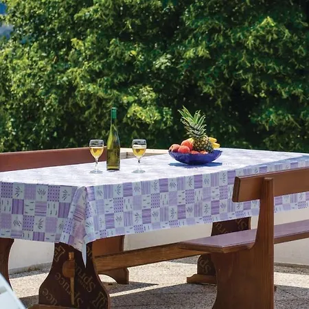 Spacious With Swimming Pool * Klis