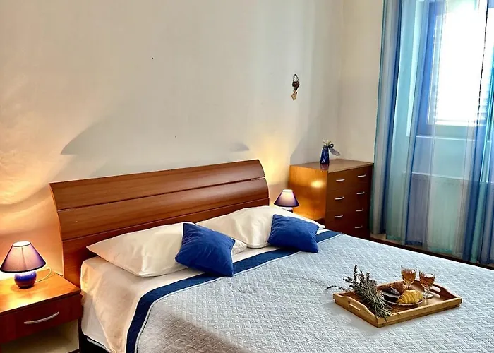 Family 4-Bdr Apartment With Pool Apartment Klis